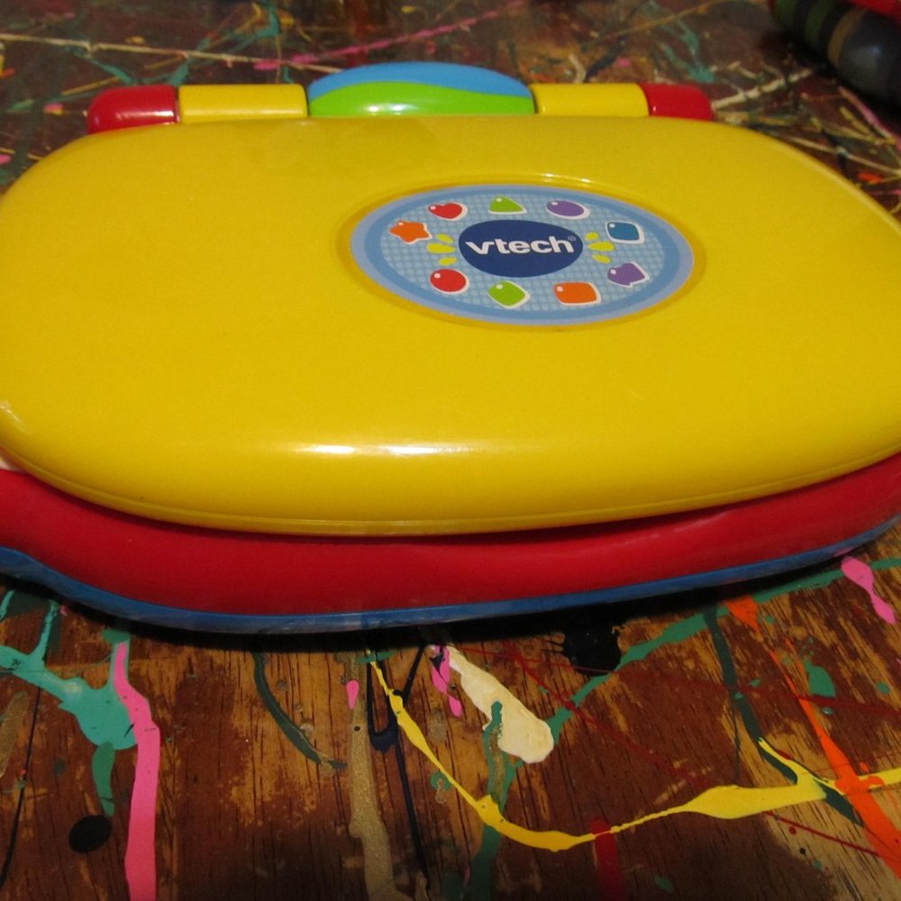 Vtec Brillant Baby Laptop Computer Toy